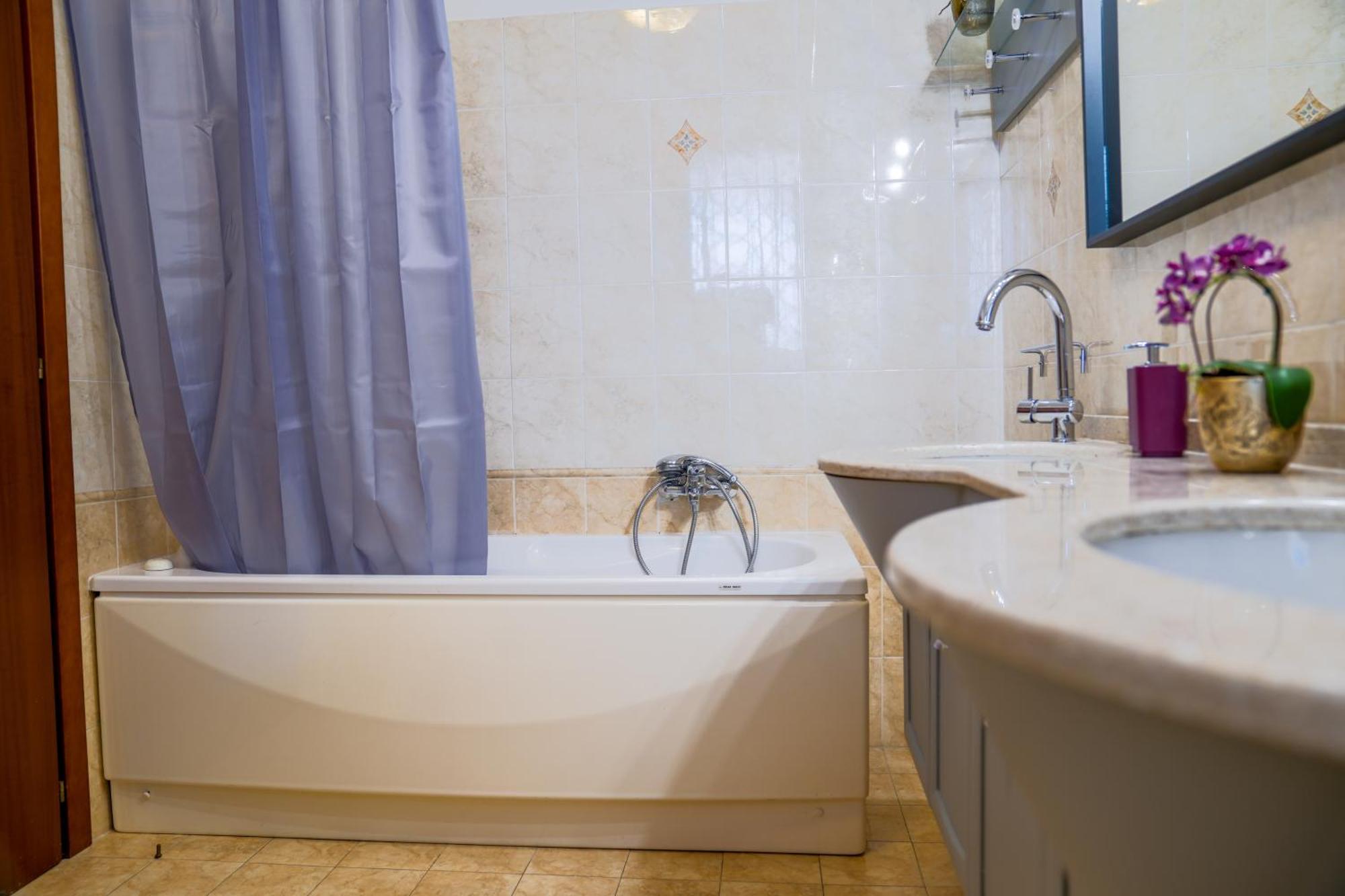 La Dimora Dei Vini Bed & Breakfast Fiumicino Bagian luar foto