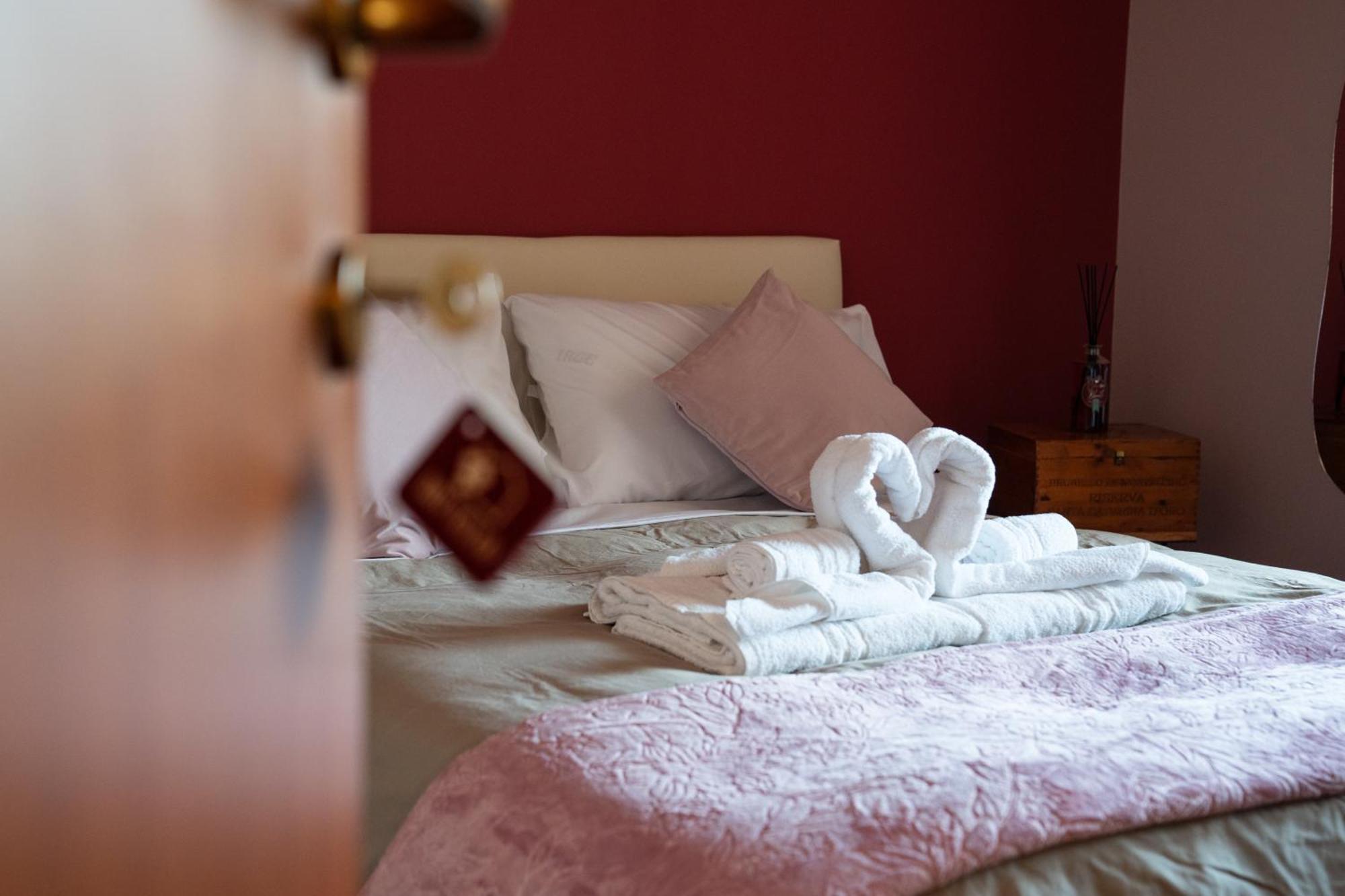 La Dimora Dei Vini Bed & Breakfast Fiumicino Bagian luar foto
